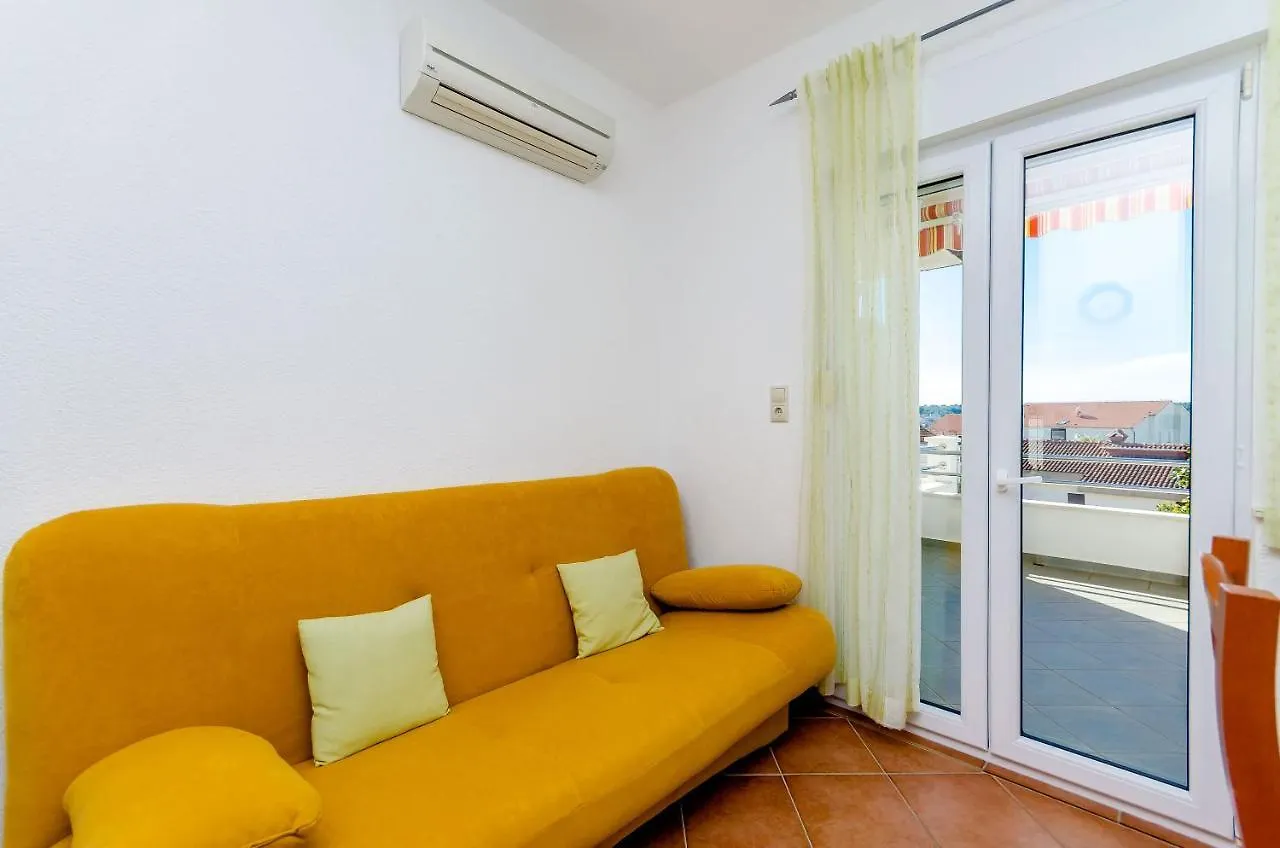 Apartments Palm Tree Trogir Croatia