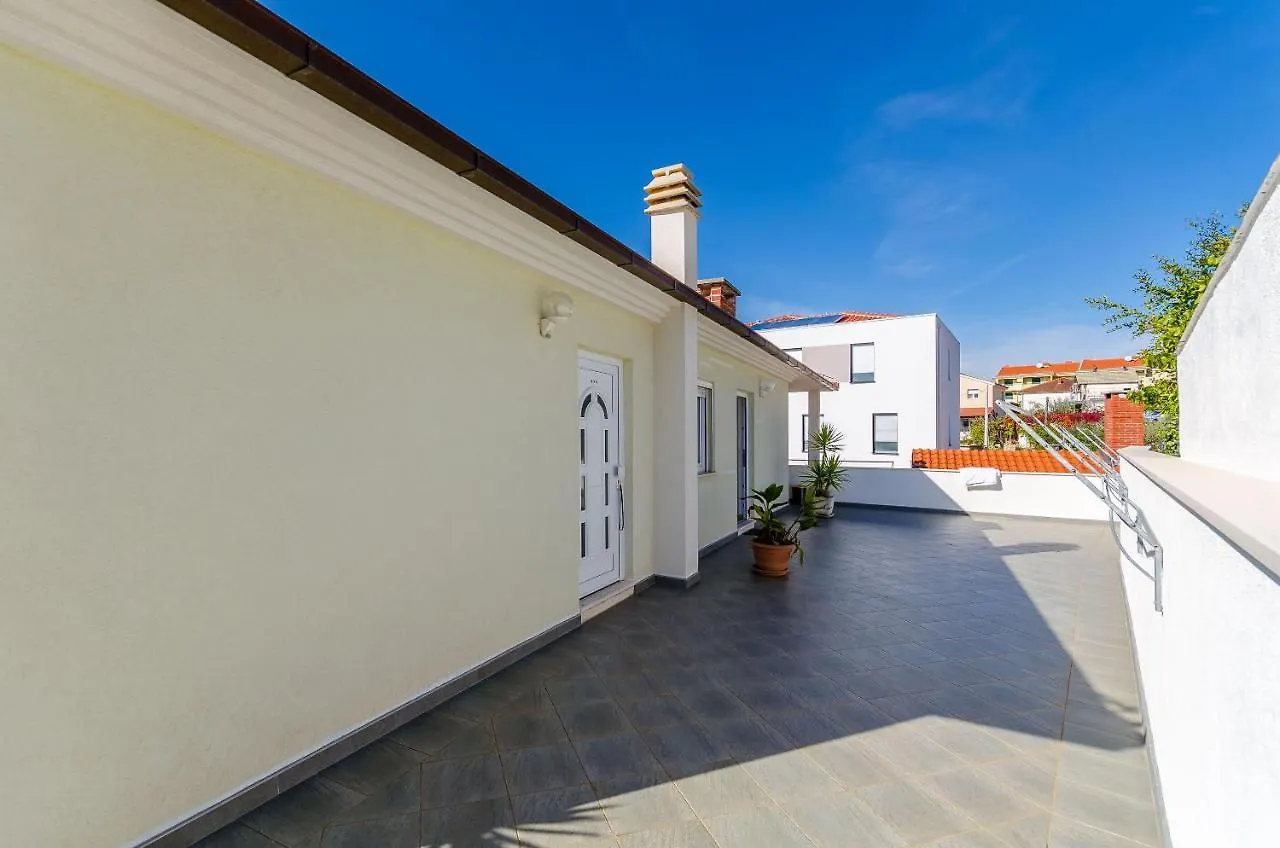 Apartments Palm Tree Trogir