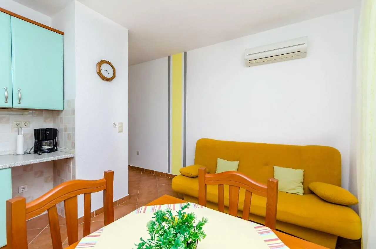 Apartments Palm Tree Trogir 0*,  Croatia
