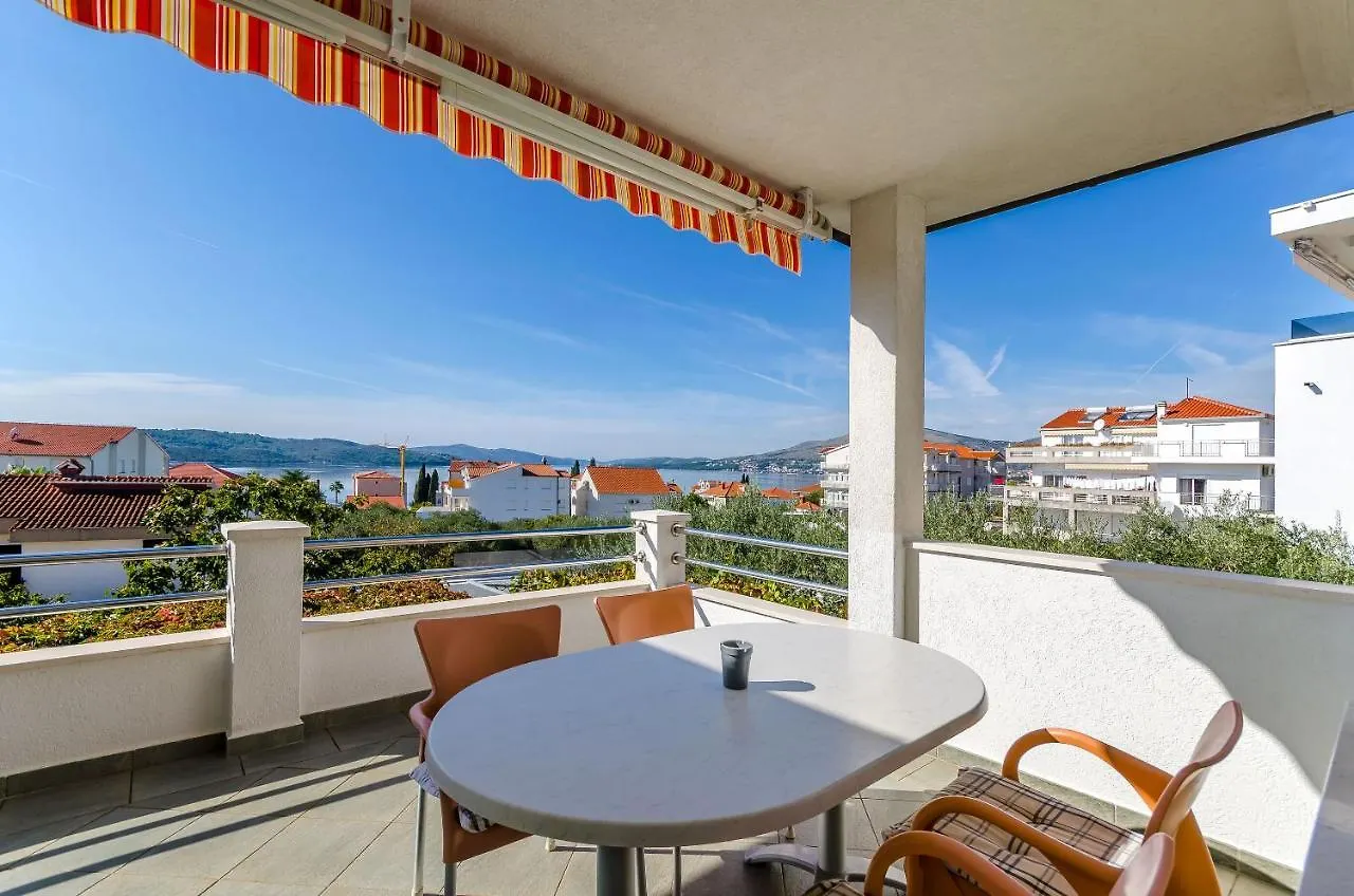 Apartments Palm Tree Trogir