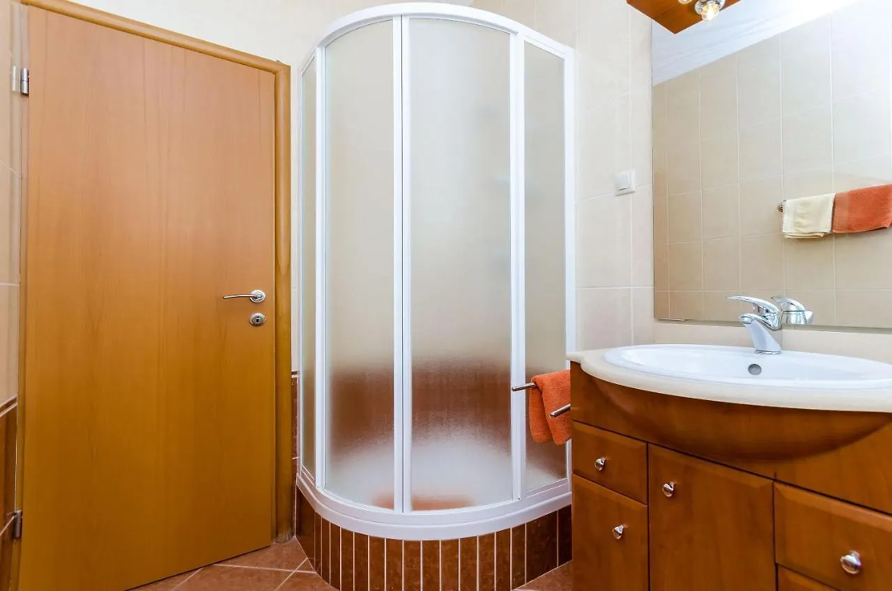 Apartments Palm Tree Trogir Croatia